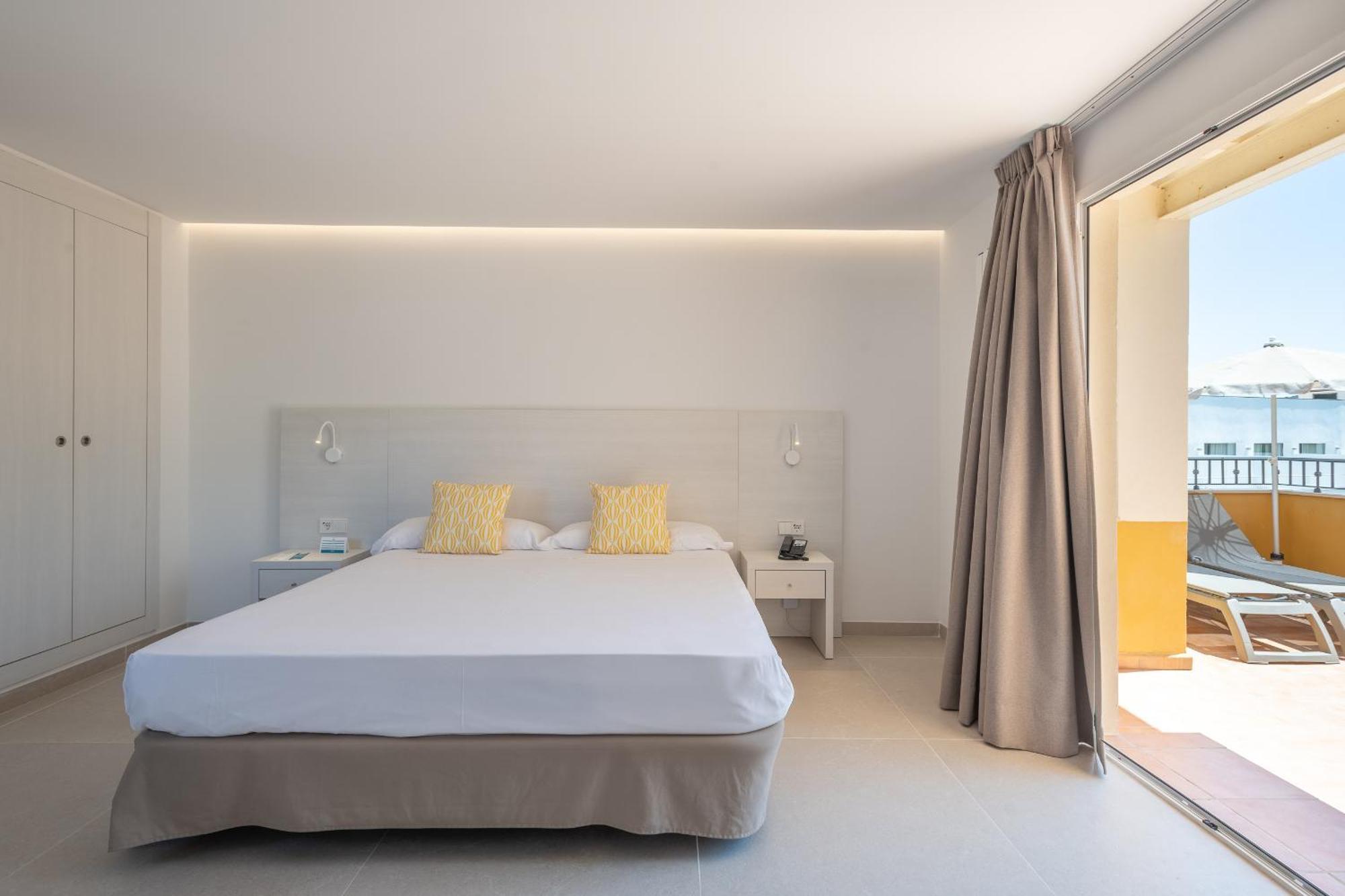 Hotel Flor Almendros 3*
